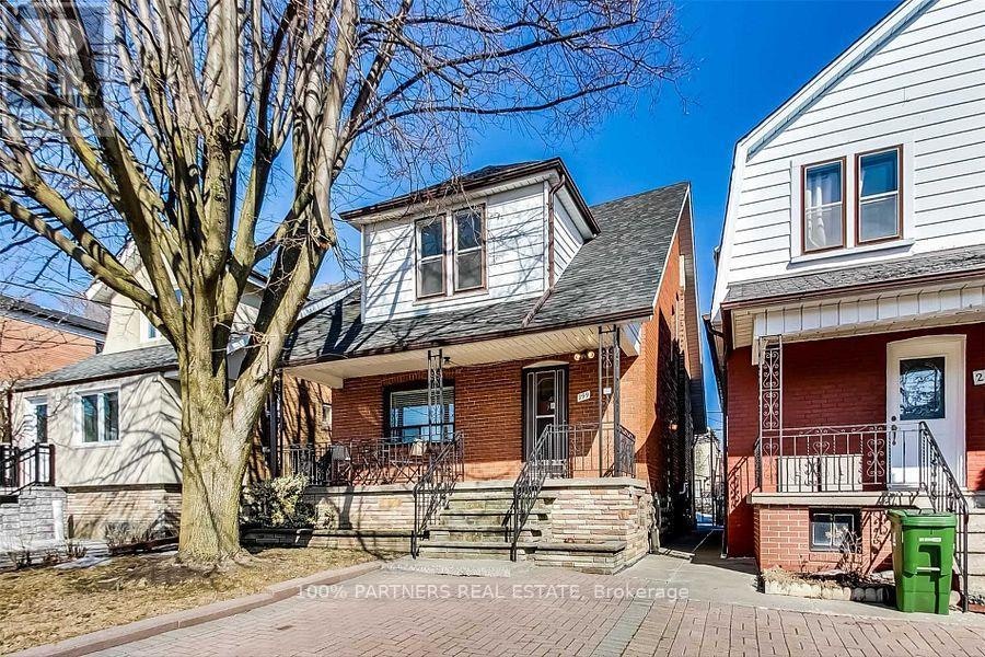 LOWER-299 Robina Avenue, Toronto, ON, M6C 3Z2