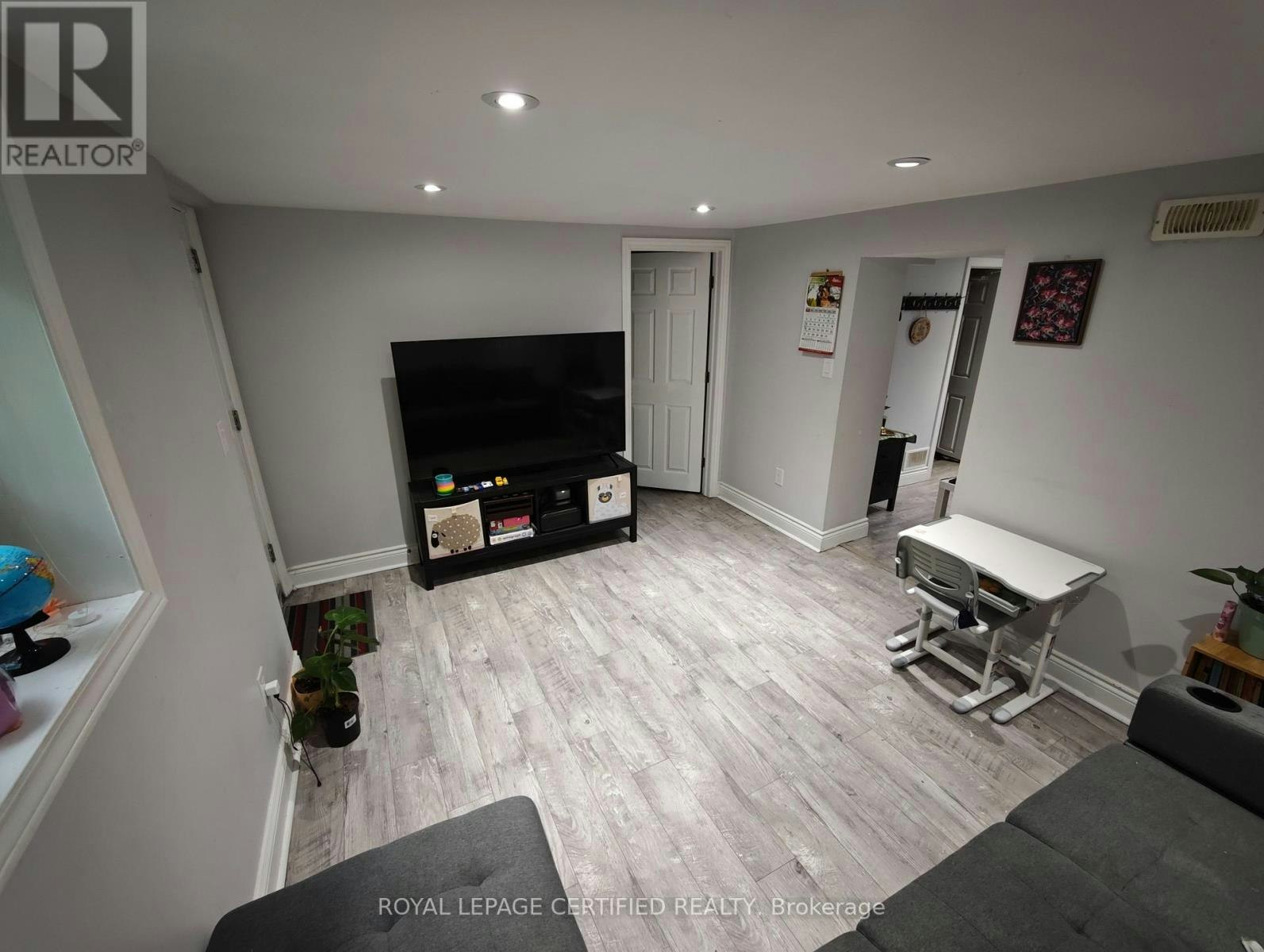 BSMT-30 Blakemanor Boulevard, Toronto, ON, M1J 2W4 - 12