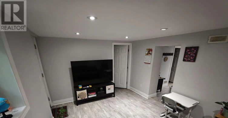 BSMT-30 Blakemanor Boulevard, Toronto, ON, M1J 2W4 - 12