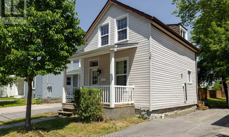 451 Albert Street