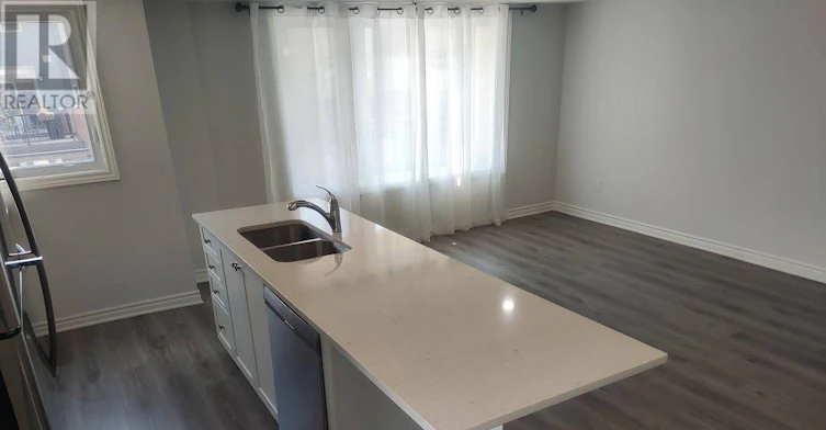 800 Kiniw Private, Ottawa, ON, K1K 5A3 - 3