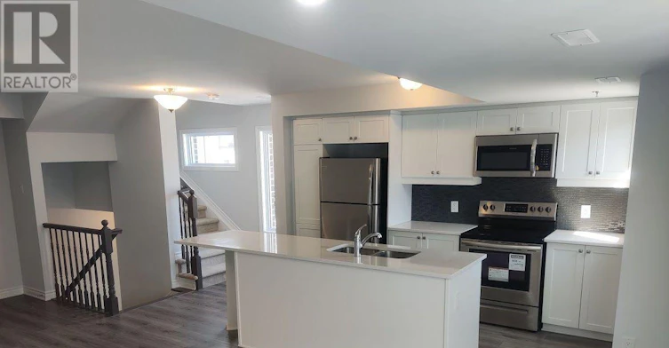 800 Kiniw Private, Ottawa, ON, K1K 5A3 - 5