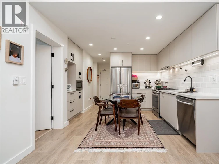 112-3038 St. George Street, Port Moody, BC, V3H 0L3 - 3
