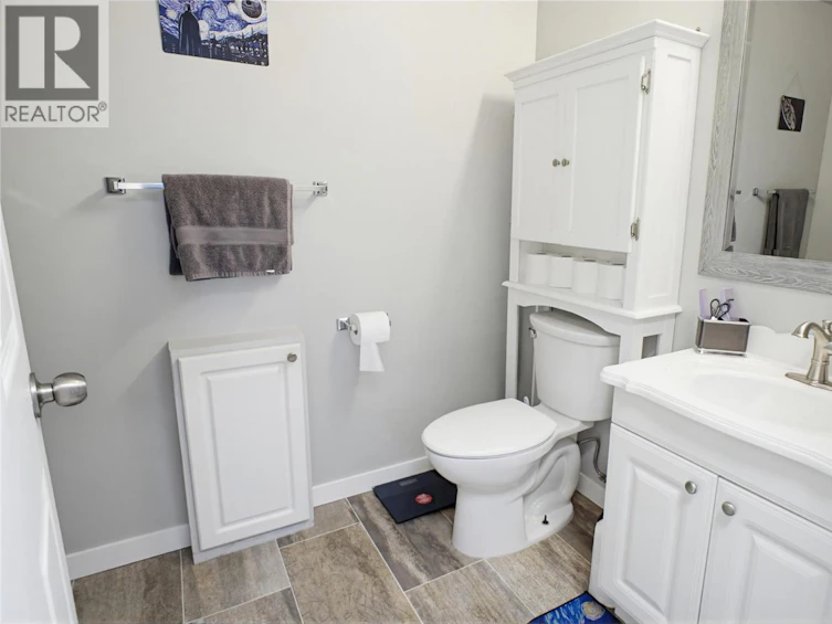 1684 Greenfield Avenue, Kamloops, BC, V2B 4N6 - 19