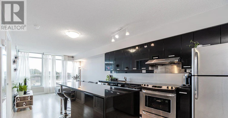 306-15 Singer Court, Toronto, ON, M2K 0B4