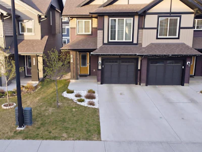 2284 Chokecherry Cl SW - 2