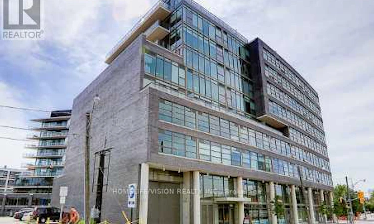 804-1201 Dundas Street E