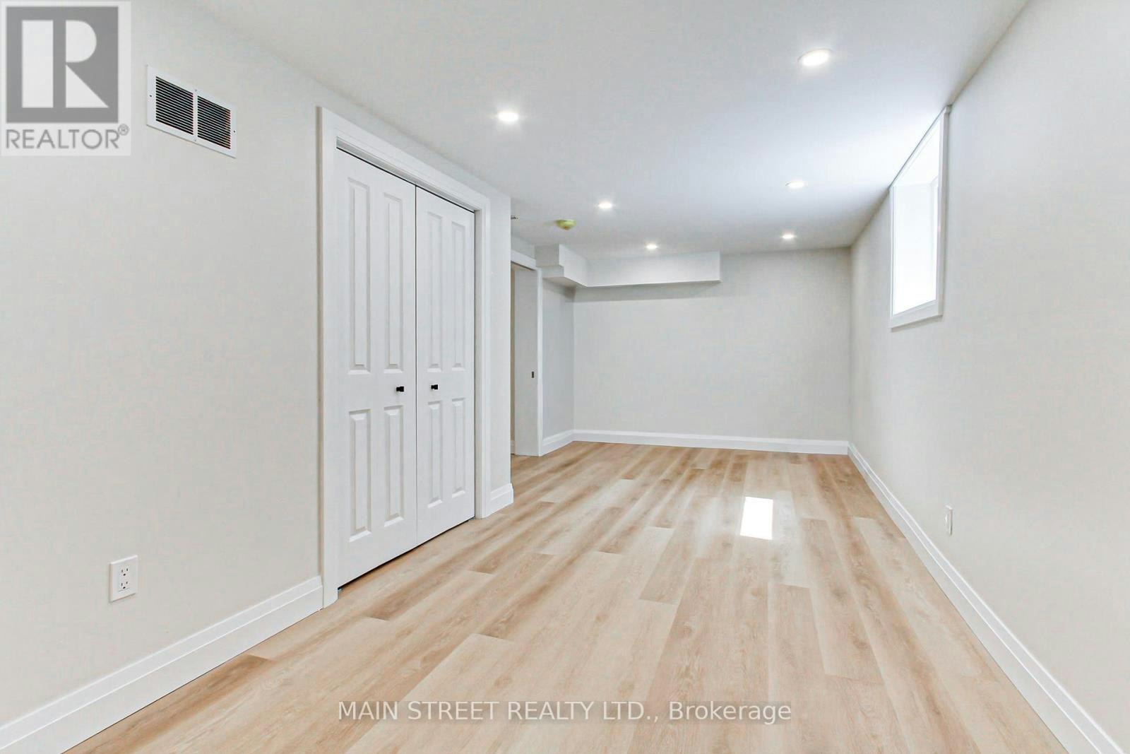 B-4 Carrington Place, Bradford West Gwillimbury, ON, L3Z 2V3 - 13