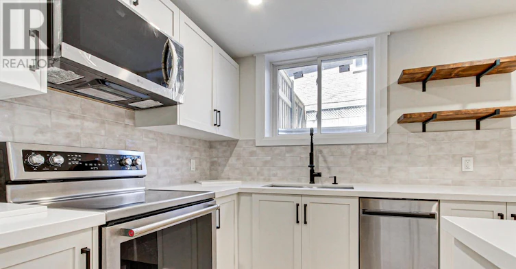 B-4 Carrington Place, Bradford West Gwillimbury, ON, L3Z 2V3 - 7