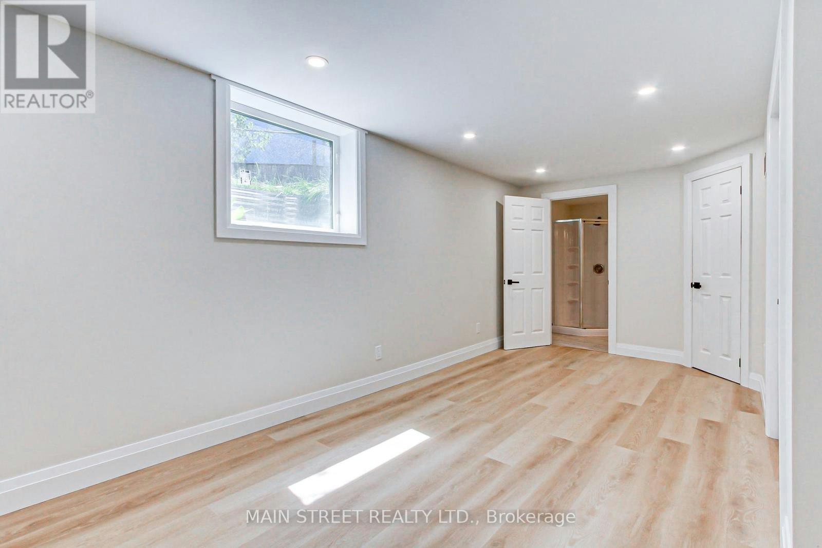 B-4 Carrington Place, Bradford West Gwillimbury, ON, L3Z 2V3 - 14