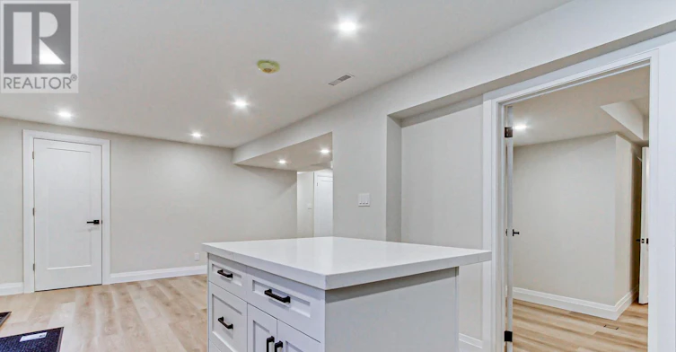 B-4 Carrington Place, Bradford West Gwillimbury, ON, L3Z 2V3 - 9