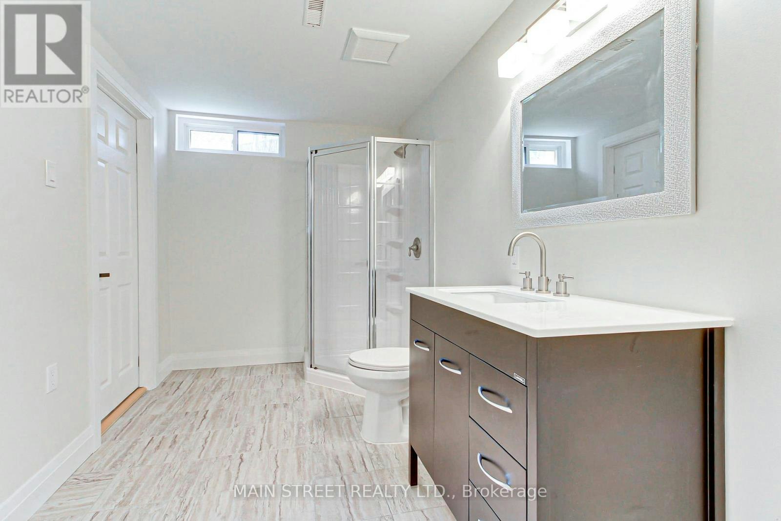 B-4 Carrington Place, Bradford West Gwillimbury, ON, L3Z 2V3 - 15
