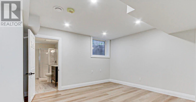 B-4 Carrington Place, Bradford West Gwillimbury, ON, L3Z 2V3 - 17
