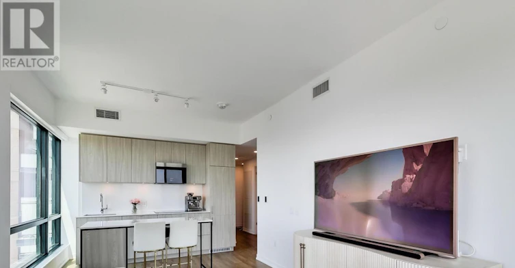817-251 Masonry Way, Mississauga, ON, L5H 0B3 - 4