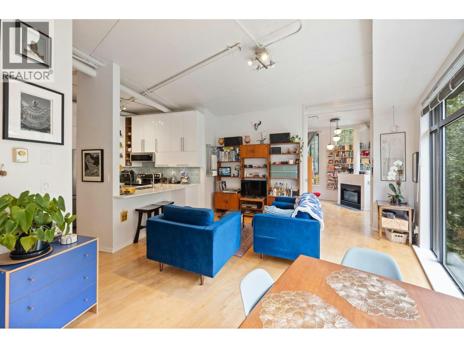 301-28 Powell Street, Vancouver, BC, V6A 1E7
