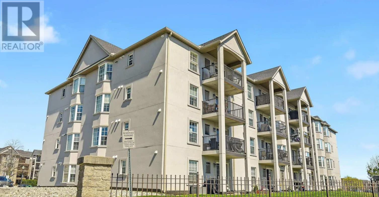 215-1411 Walkers Line, Burlington, ON, L7M 4P5