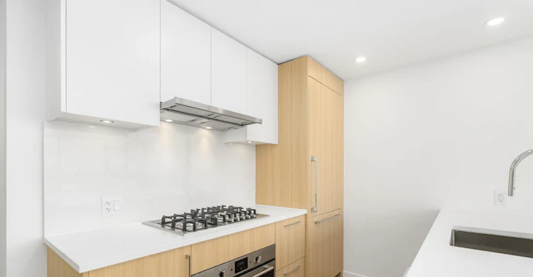 2707-9675 King George Boulevard, Surrey, BC, V3T 0T7 - 6
