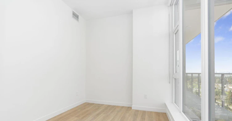 2707-9675 King George Boulevard, Surrey, BC, V3T 0T7 - 11
