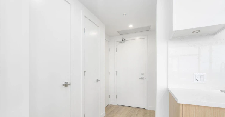 2707-9675 King George Boulevard, Surrey, BC, V3T 0T7 - 12