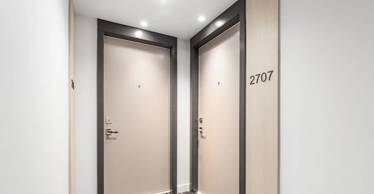 2707-9675 King George Boulevard, Surrey, BC, V3T 0T7 - 2