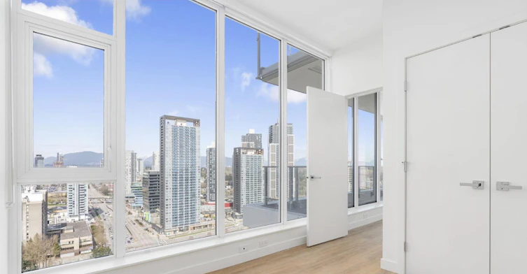 2707-9675 King George Boulevard, Surrey, BC, V3T 0T7 - 13