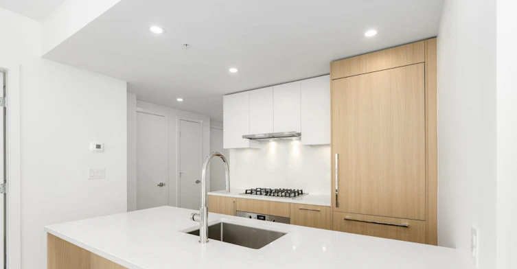 2707-9675 King George Boulevard, Surrey, BC, V3T 0T7 - 5