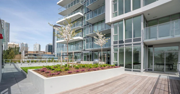 2707-9675 King George Boulevard, Surrey, BC, V3T 0T7 - 23