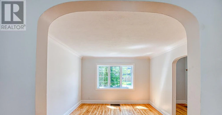 413 Holland Avenue, Ottawa, ON, K1Y 0Z3 - 9