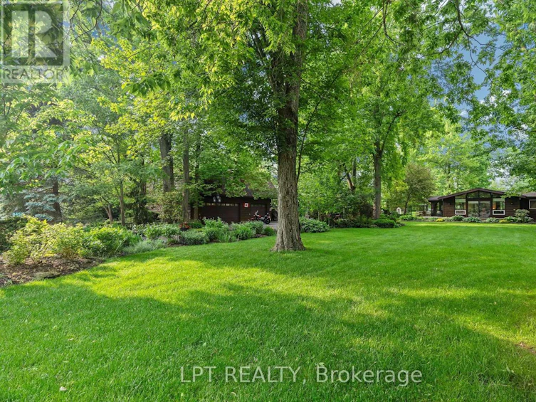 8459 Adams Court, Lambton Shores, ON, N0M 1T0 - 4
