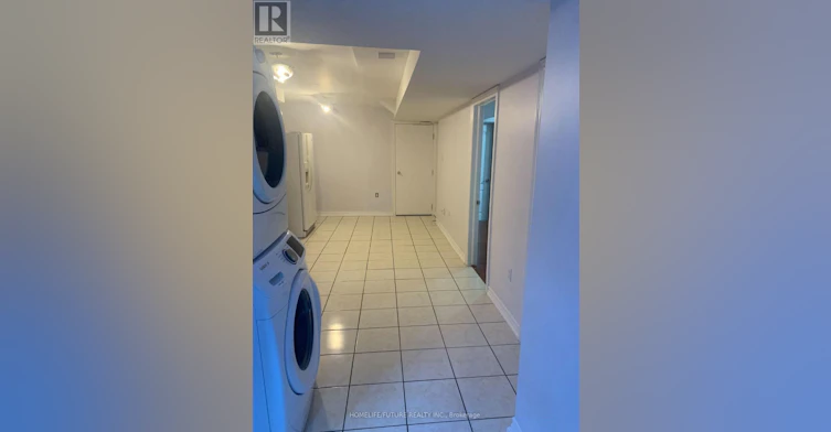 BSMT-16 Stevensgate Drive, Ajax, ON, L1T 4Z3