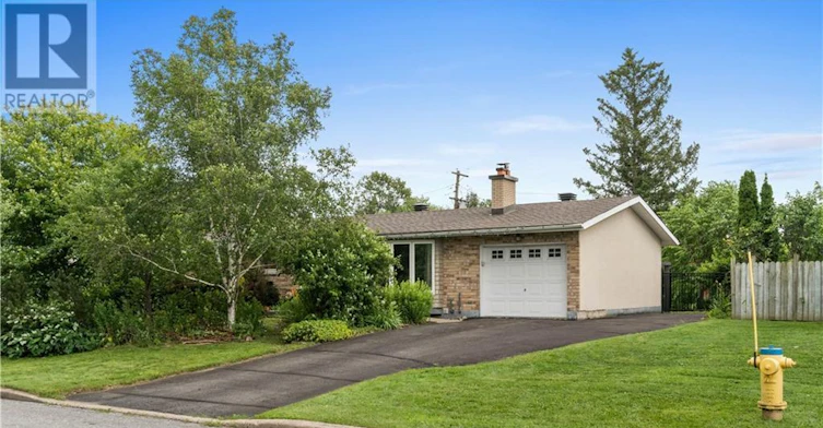 12 Oakwood Avenue, Ottawa, ON, K2E 6A5
