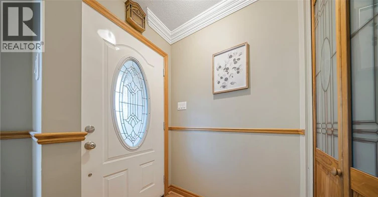 124 Dunsmere Drive, Kitchener, ON, N2E 1V7 - 5