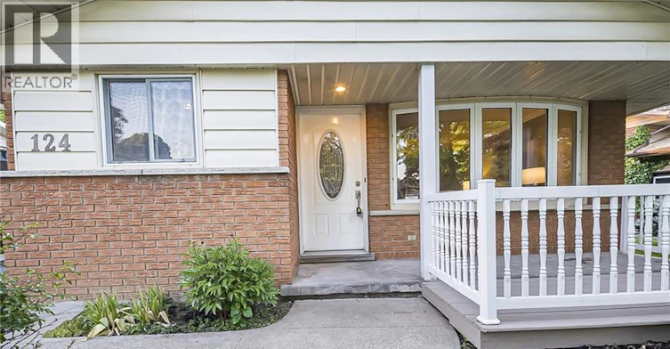 124 Dunsmere Drive, Kitchener, ON, N2E 1V7 - 2