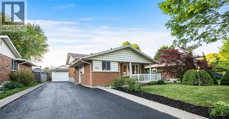 124 Dunsmere Drive, Kitchener, ON, N2E 1V7 - 3