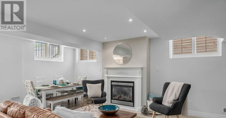 BSMT-707 Sunbird Trail, Pickering, ON, L1X 2X5 - 2