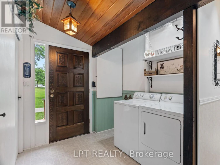 8452 Defore Drive, Lambton Shores, ON, N0M 1T0 - 13