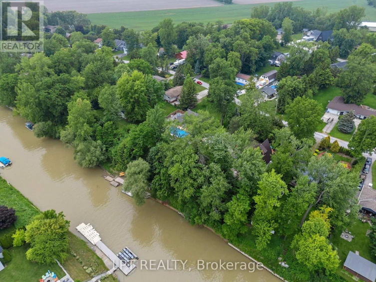 8452 Defore Drive, Lambton Shores, ON, N0M 1T0 - 30