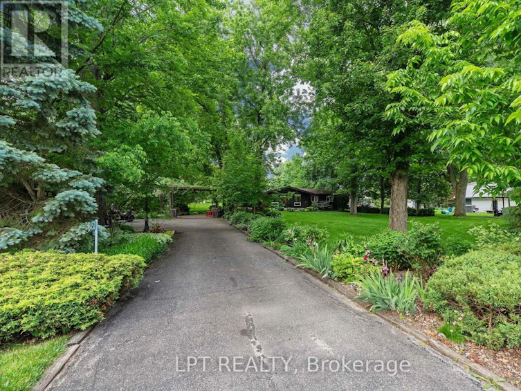 8452 Defore Drive, Lambton Shores, ON, N0M 1T0 - 19