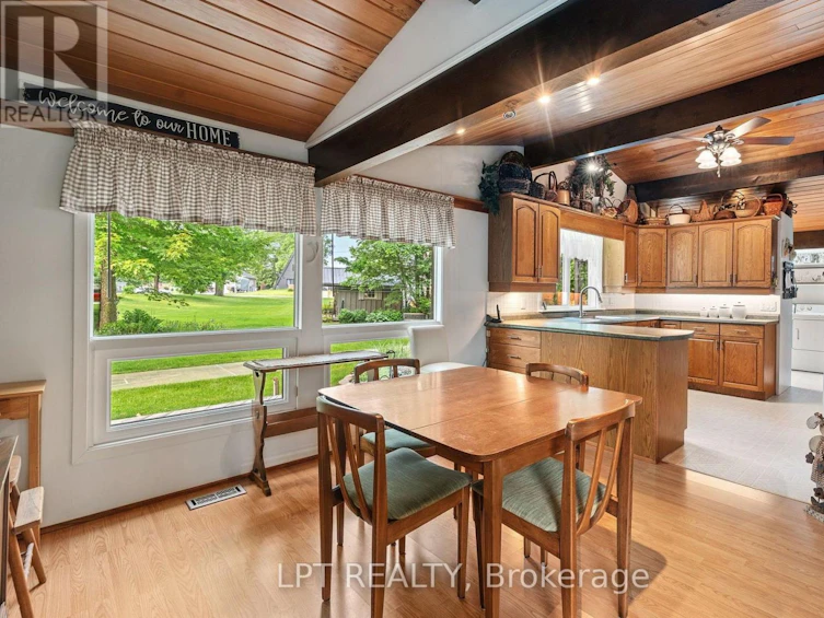 8452 Defore Drive, Lambton Shores, ON, N0M 1T0 - 5