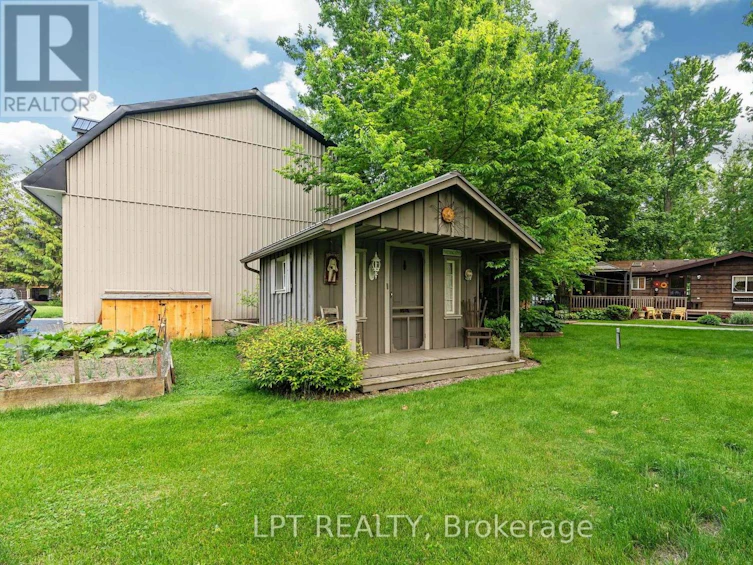 8452 Defore Drive, Lambton Shores, ON, N0M 1T0 - 48