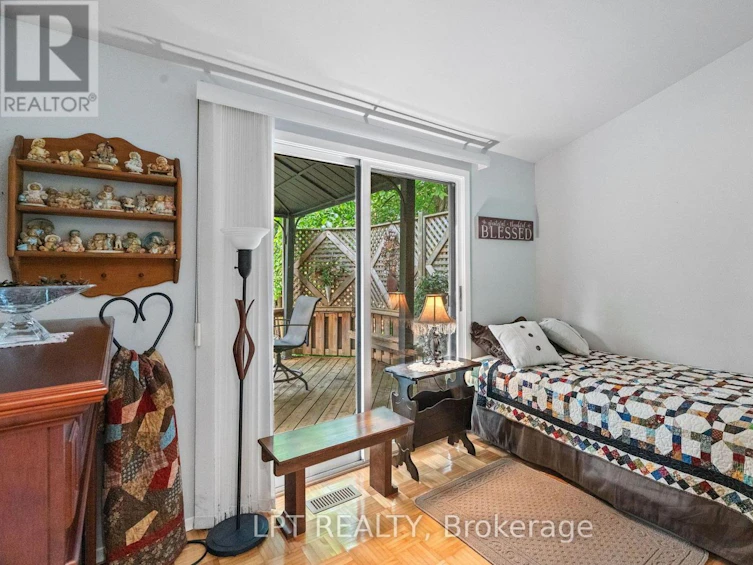 8452 Defore Drive, Lambton Shores, ON, N0M 1T0 - 17