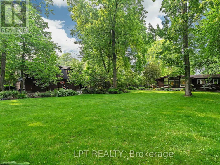 8452 Defore Drive, Lambton Shores, ON, N0M 1T0 - 34