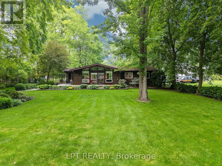 8452 Defore Drive, Lambton Shores, ON, N0M 1T0 - 32