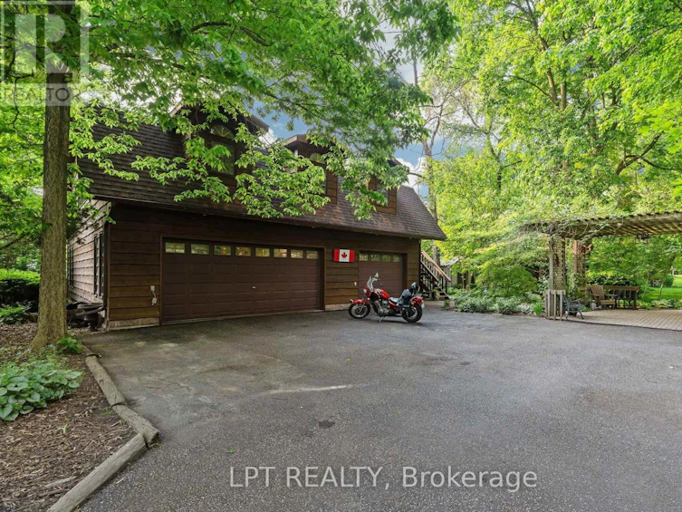 8452 Defore Drive, Lambton Shores, ON, N0M 1T0 - 20