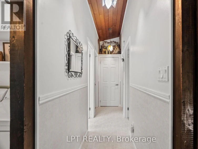 8452 Defore Drive, Lambton Shores, ON, N0M 1T0 - 14