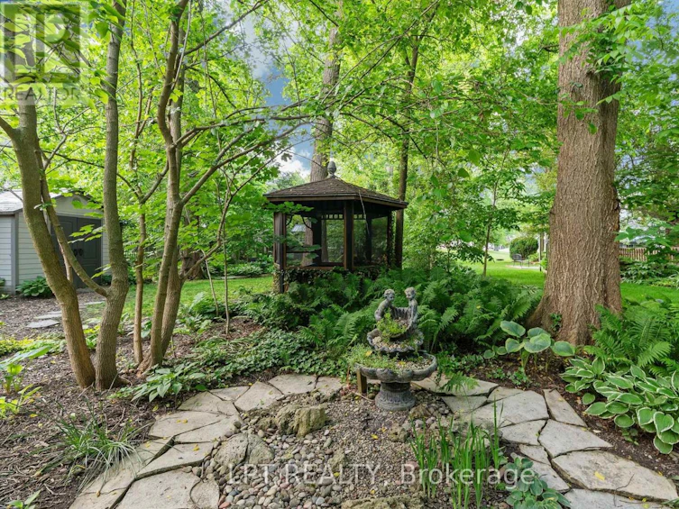 8452 Defore Drive, Lambton Shores, ON, N0M 1T0 - 40