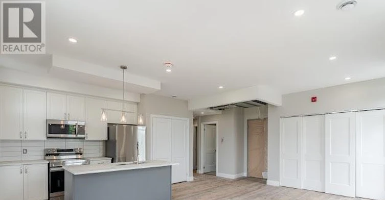 201-659 Donat Street, Ottawa, ON, K1K 3L8 - 3