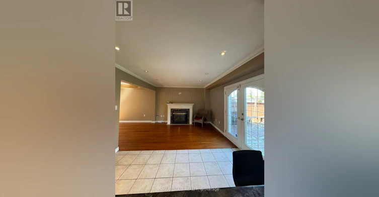 7267 Aldercrest Drive, Mississauga, ON, L5N 7N8 - 9