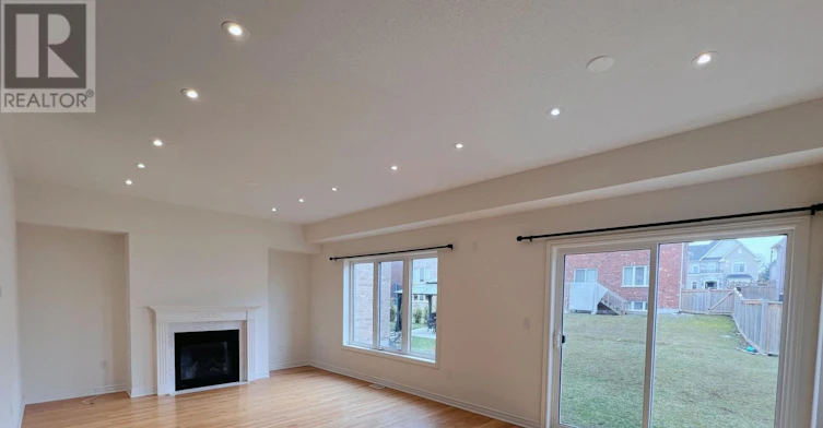 1ST&2ND-37 Kavanagh Avenue, East Gwillimbury, ON, L9N 0P6 - 12