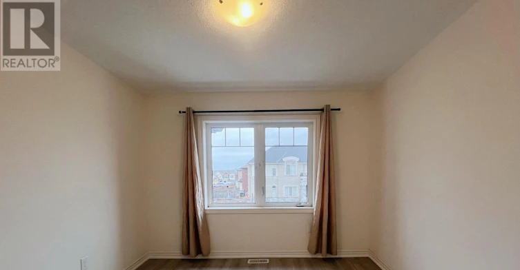 1ST&2ND-37 Kavanagh Avenue, East Gwillimbury, ON, L9N 0P6 - 9
